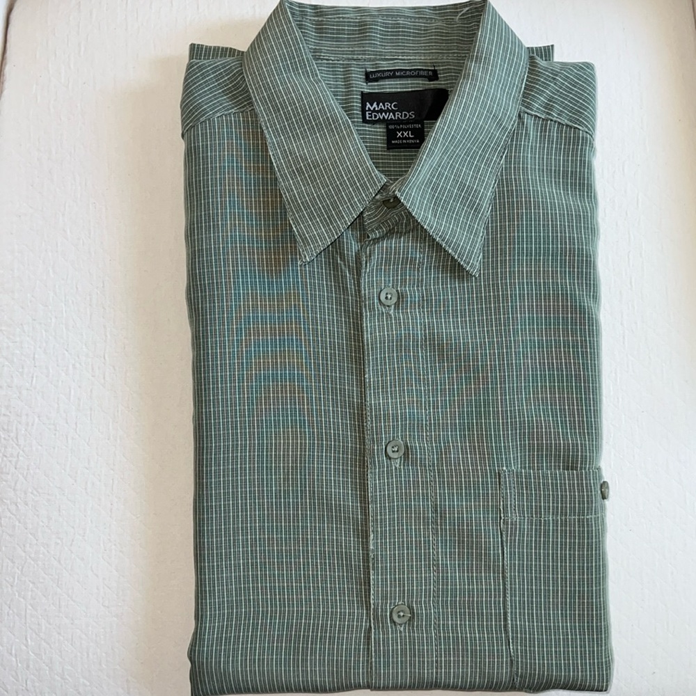 Men’s Short Sleeve • Luxury Microfiber Shirt by Marc Edwards • Like New • EUC
